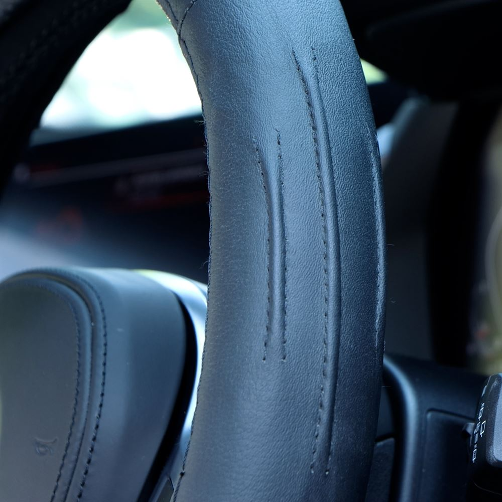 Streetwize Steering Wheel Cover Black Leather Finish - image 4