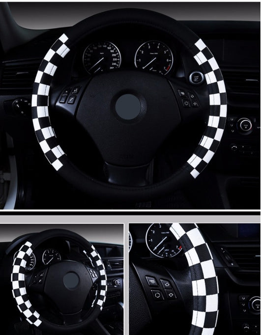 Chequered leather-look steering wheel cover, 38cm – fitted on a BMW steering wheel, black and white chequered