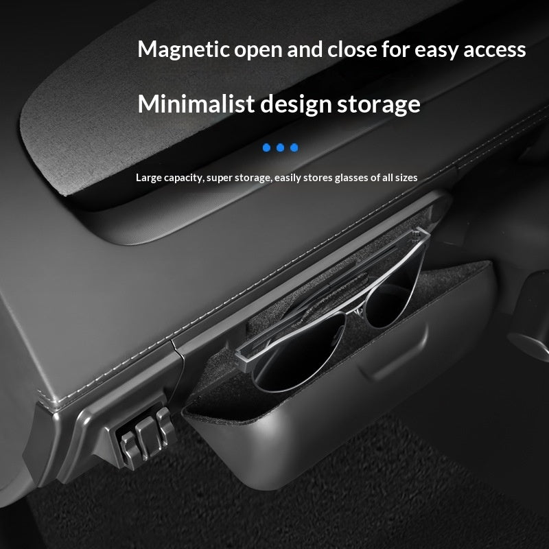 Glasses case and cup holder set for Tesla Model 3/Y – supplier infographic showing glasses storage with sunglasses inside
