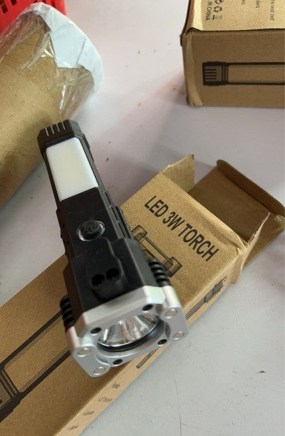 Multifunctional Car Emergency Hammer Torch With USB Charging - image 11